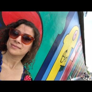 Meet your Posher, Ligia